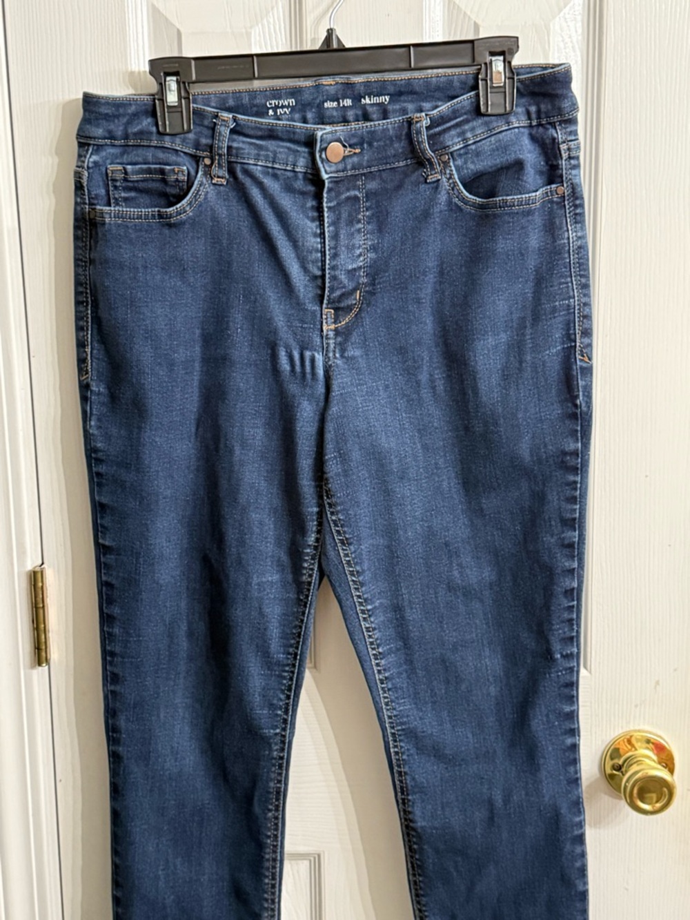 crown & ivy Women's Dark Blue Skinny Jeans